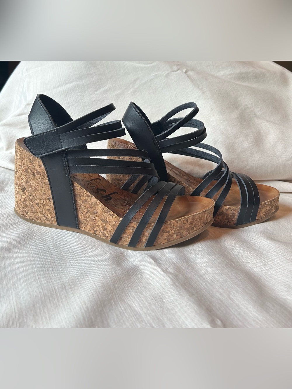 Blowfish Malibu Helm sandals.  Cork wedge, size 8 - Picture 2 of 5